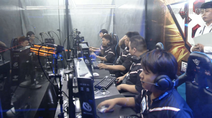 【赛后战报】痛击老队友！BLG让一追二战胜WBG